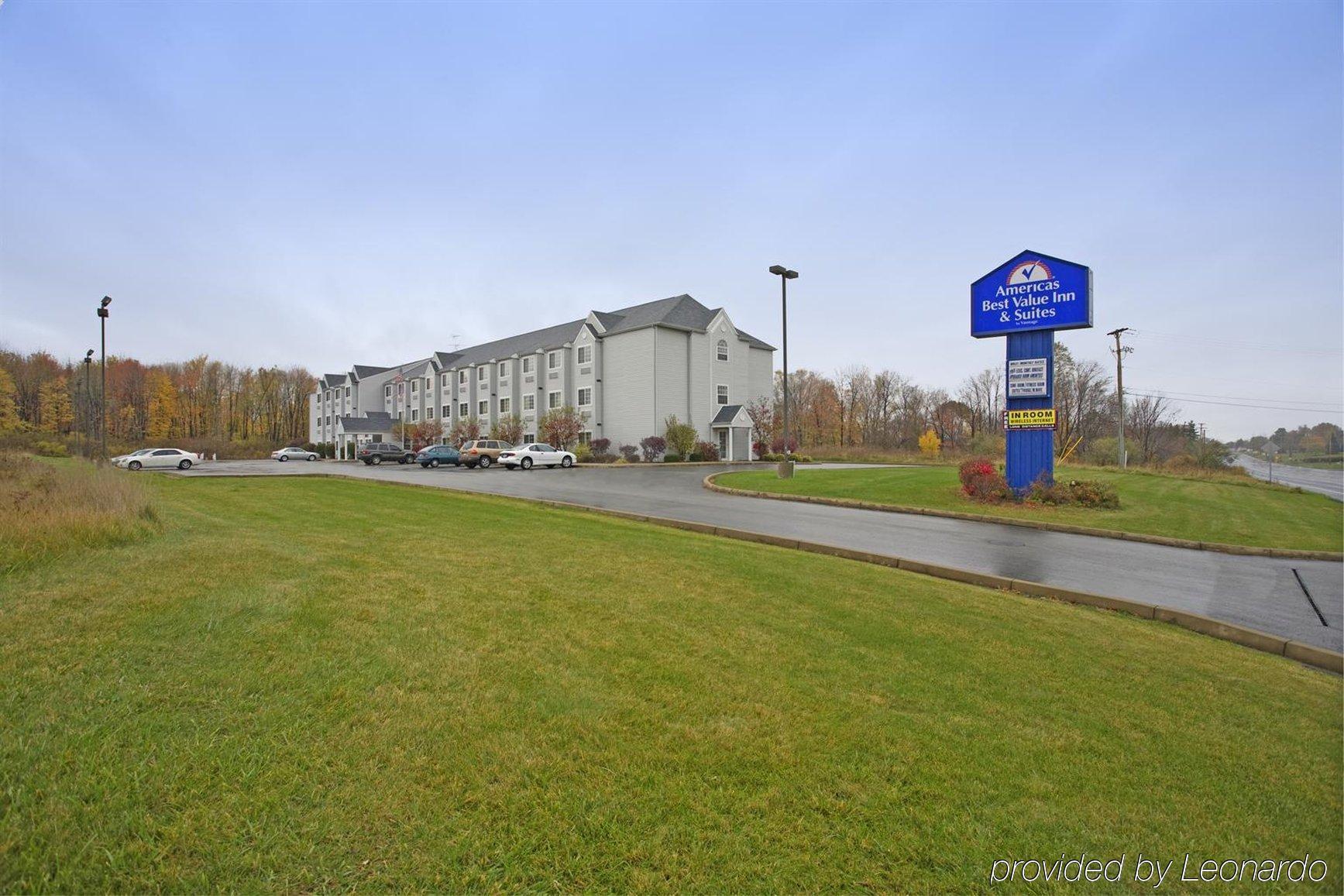 Quality Inn & Suites North Lima - Boardman Exterior foto